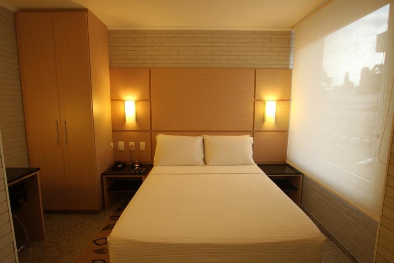 Hotel Confiance Centro Civico 4*